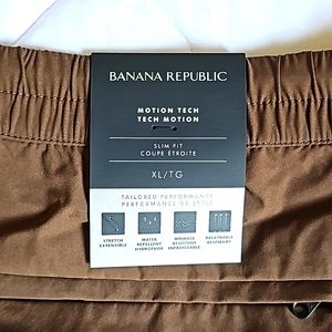 Banana Republic Motion Tech joggers, slim XL, brand new